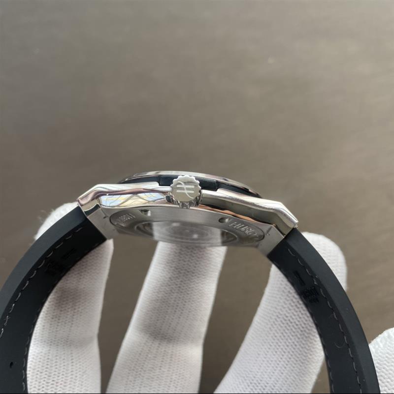 202459154341856 1600